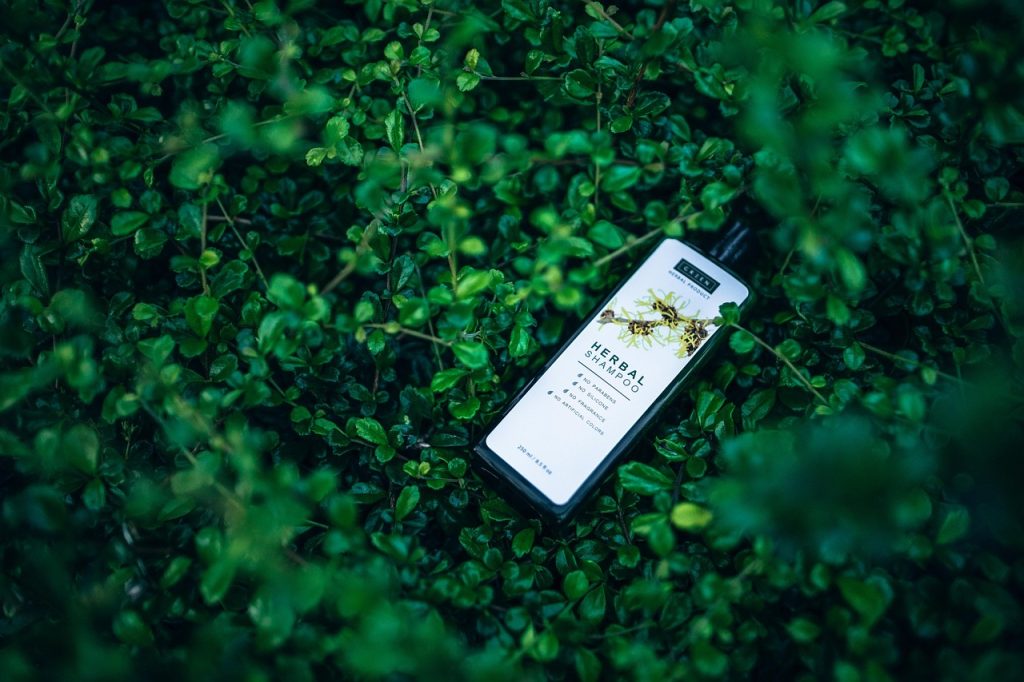 cel mai bun sampon pentru par gras